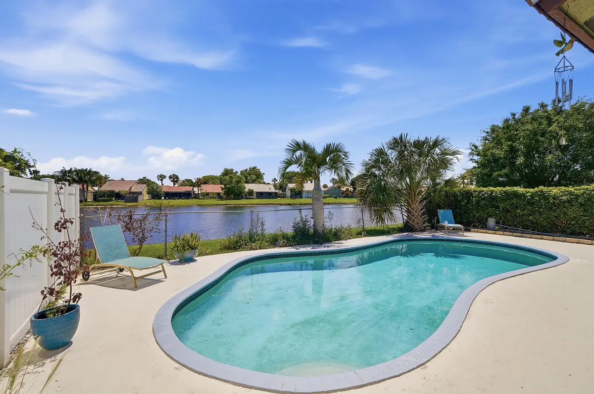 6208 Country Fair Cir Boynton Beach pool at 6208 Country Fair Circle, Boynton Beach