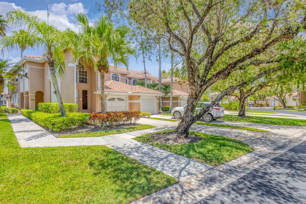 3-web-or-mls-5D1A9806_HDR at 222 Legendary Circle, Palm Beach Gardens