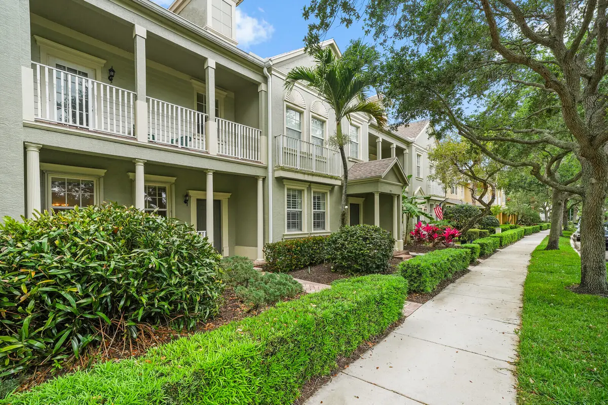02_Image_2_mls at 174 W Thatch Palm Circle, Jupiter