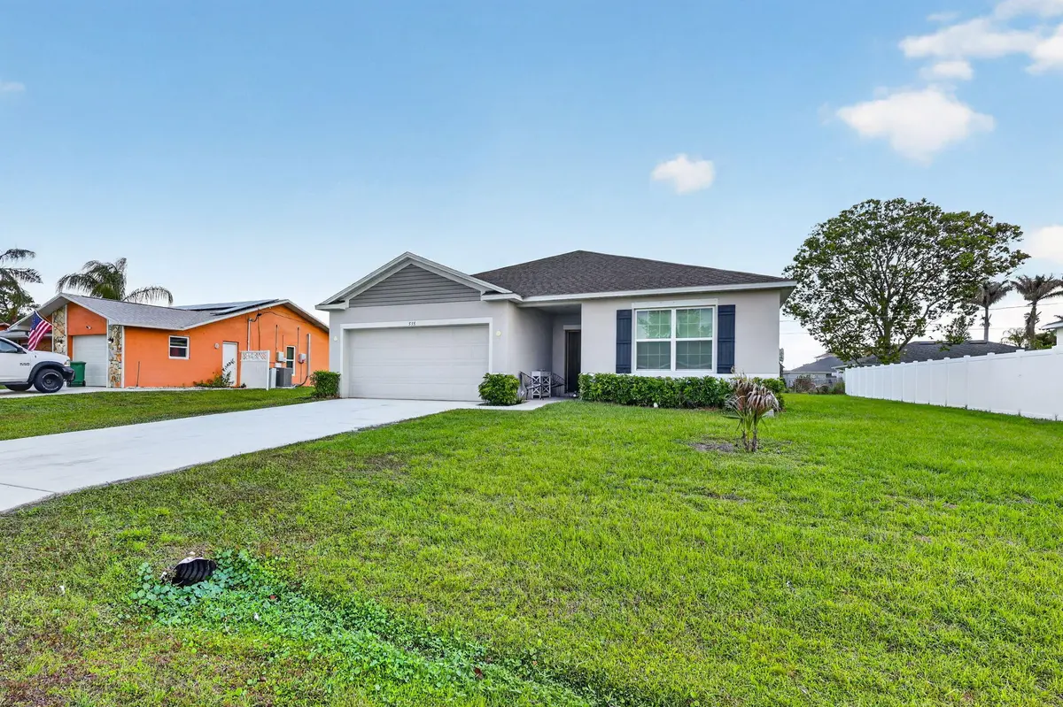 2-web-or-mls-5P1A4525 at 535 SW Butler Avenue, Port St. Lucie