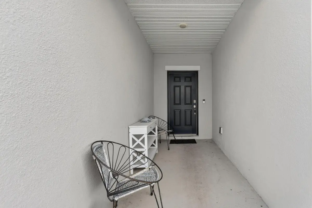4-web-or-mls-5P1A4542 at 535 SW Butler Avenue, Port St. Lucie