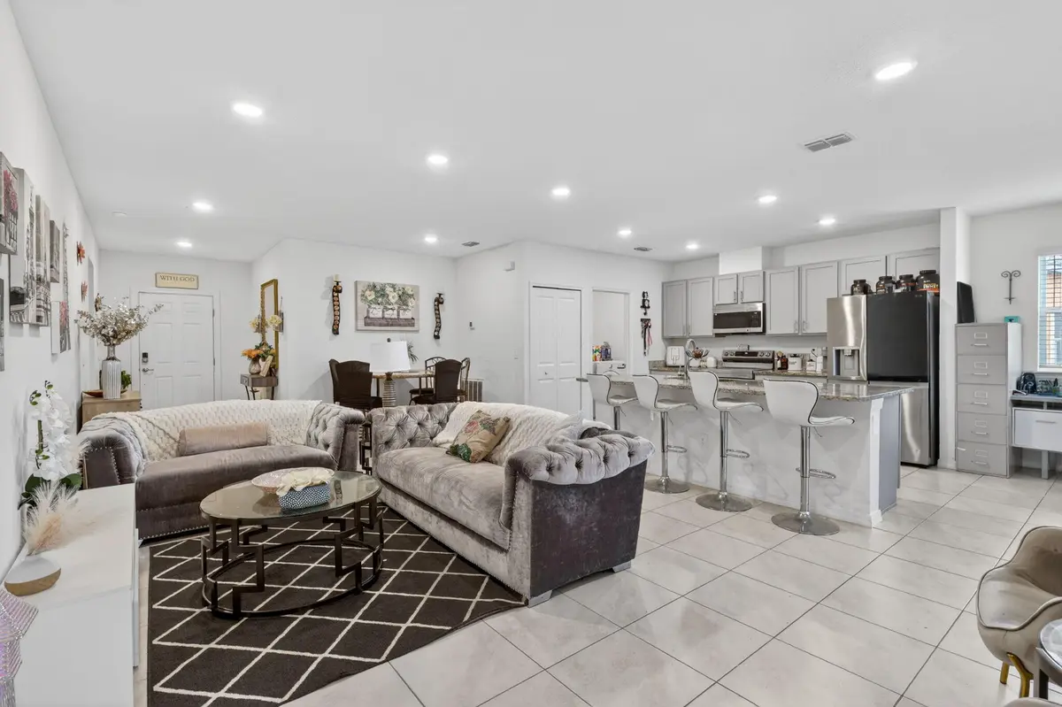 10-web-or-mls-5P1A4675 at 535 SW Butler Avenue, Port St. Lucie