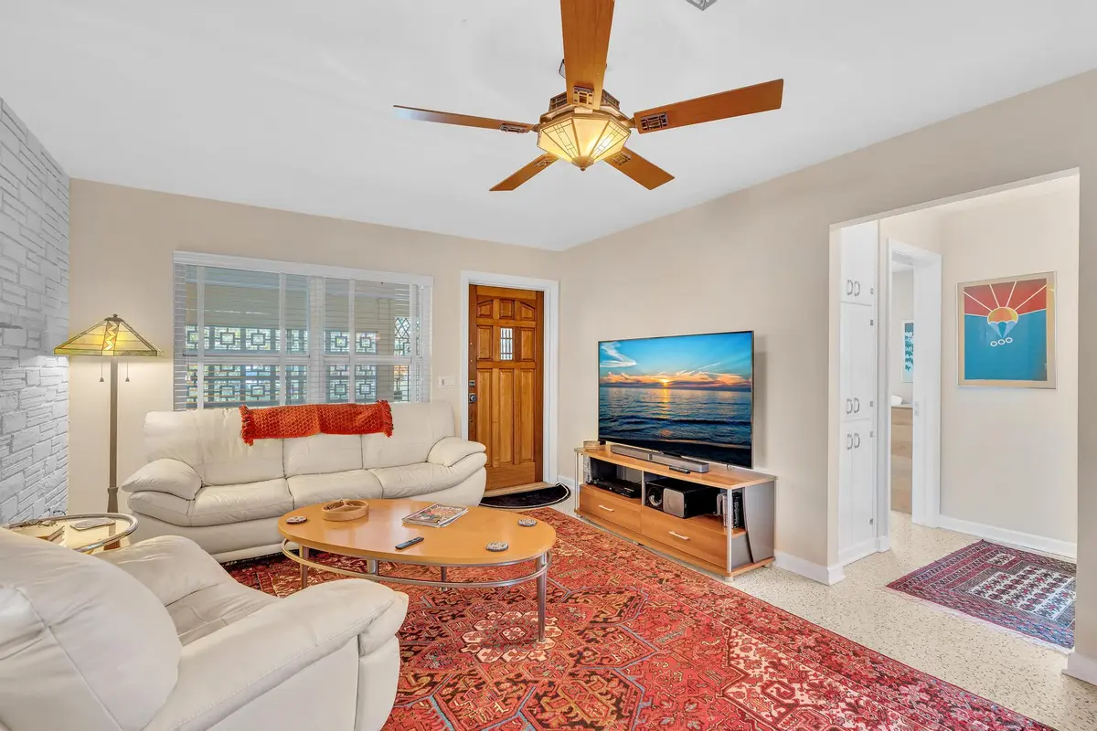 LIVING ROOM at 137 Auburn Drive, Lake Worth Beach