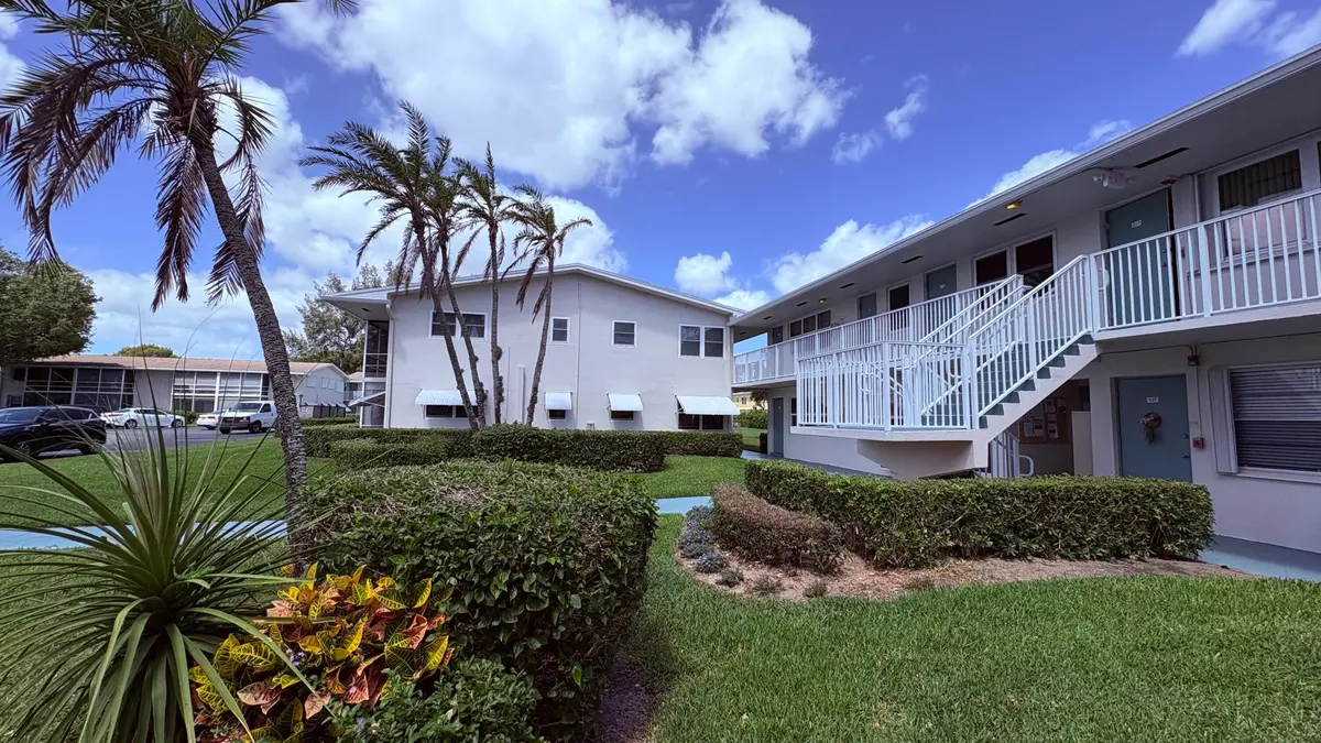 FRONT OF BLDG 200 at 200 Horizon 102, Boynton Beach