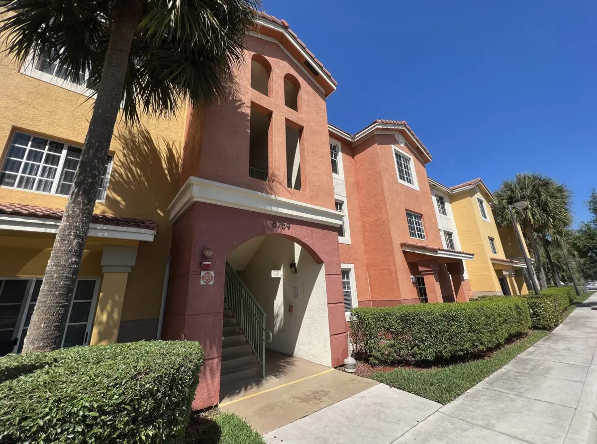 Exterior at 6769 Heritage Grande 2103, Boynton Beach