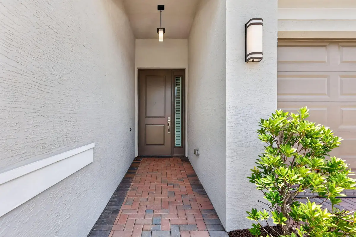 3-web-or-mls-5P1A7928 at 12440 SW Blue Mangrove Parkway, Port St. Lucie
