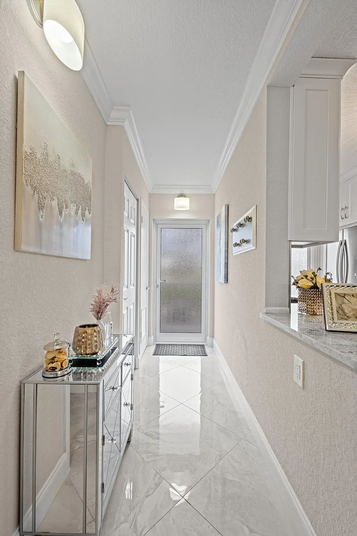 R.F013 at 1910 S Ocean Boulevard 204, Delray Beach