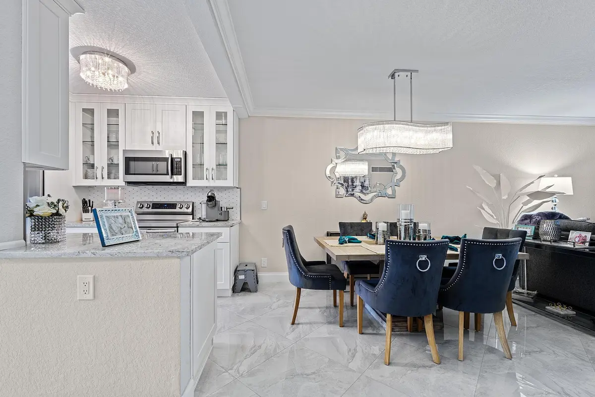 R.F012 at 1910 S Ocean Boulevard 204, Delray Beach