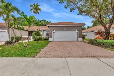 7600 S Aragon Boulevard 3, Sunrise – sold
