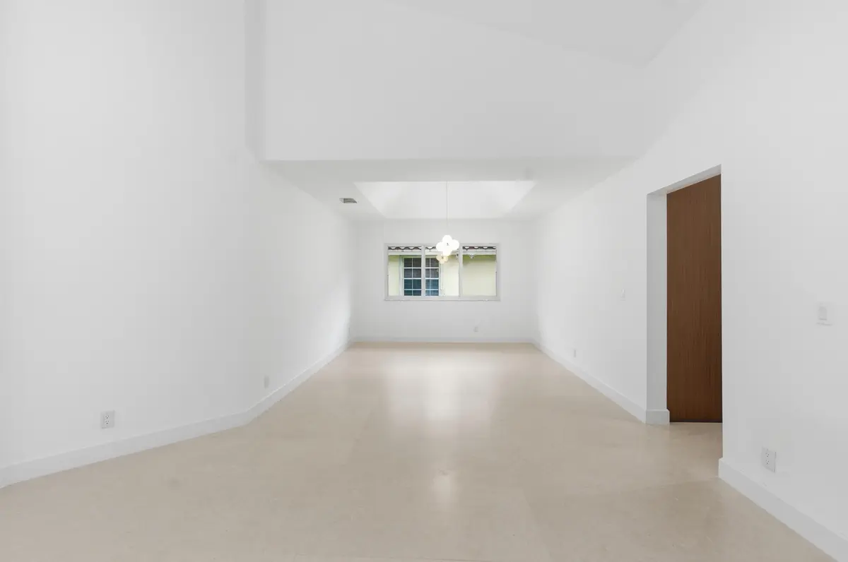 10__jjl1917 at 9677 N Springs Way, Coral Springs
