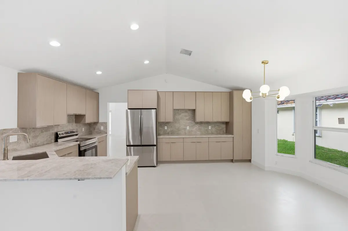 32__jjl2032 at 9677 N Springs Way, Coral Springs