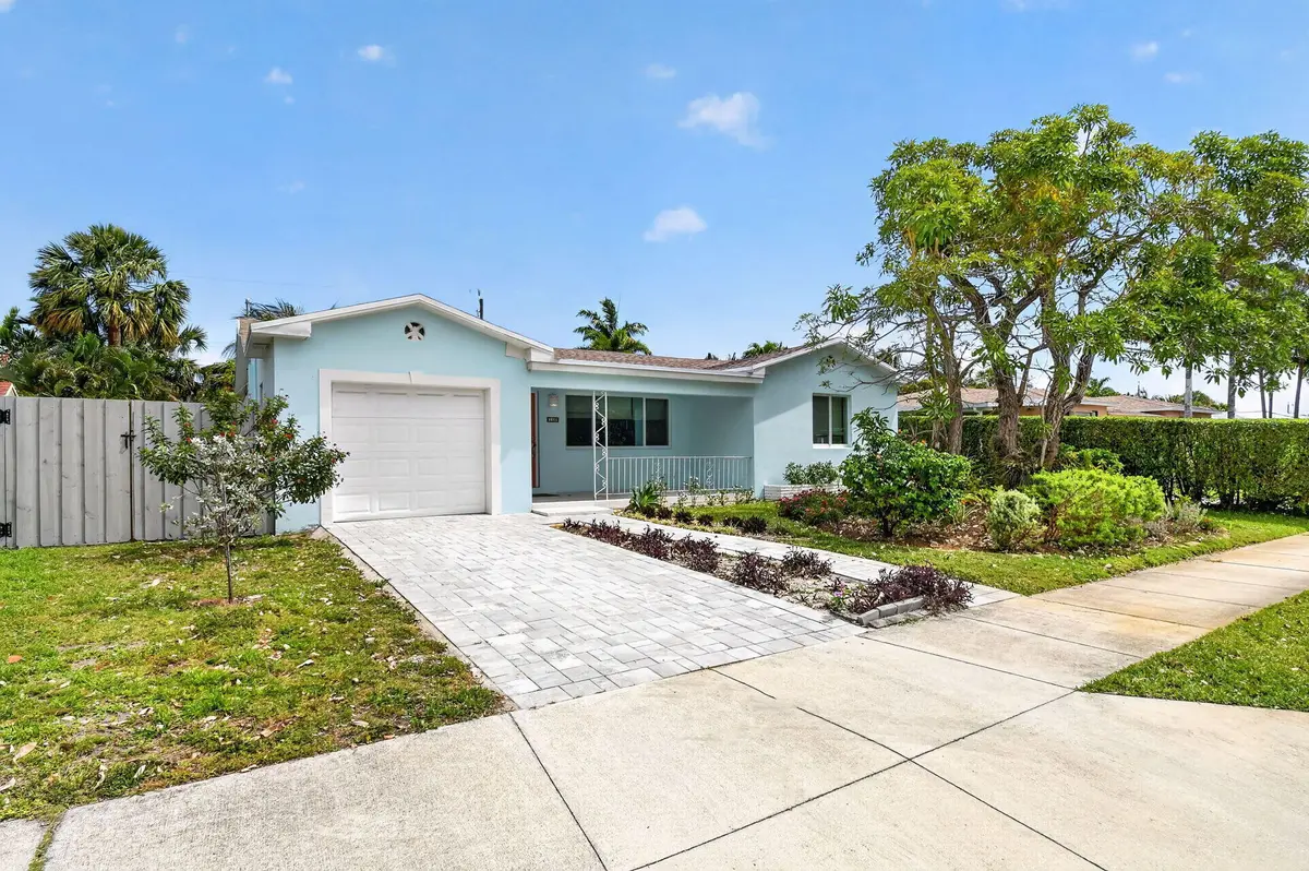3-web-or-mls-DSC_5719 at 146 Wellesley Drive, Lake Worth Beach