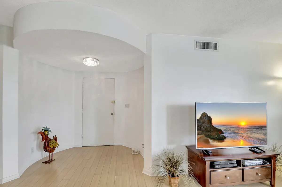 Foyer at 3475 S Ocean Boulevard 116, Palm Beach