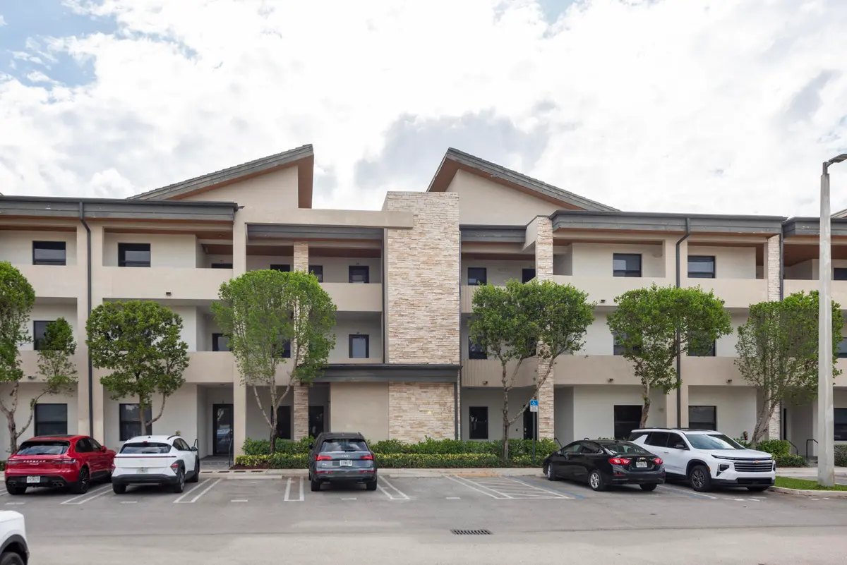 _DSC1408 at 7925 NW 104th Avenue 24, Doral