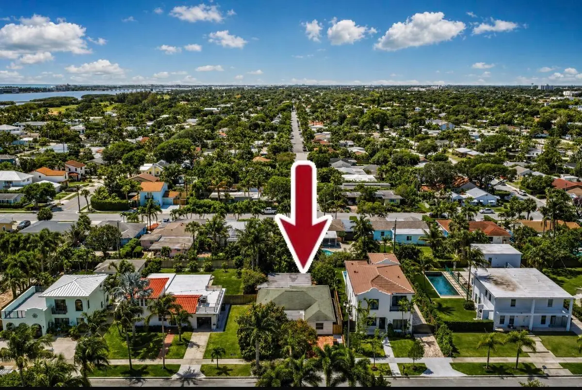 Location at 137 Auburn Drive, Lake Worth Beach