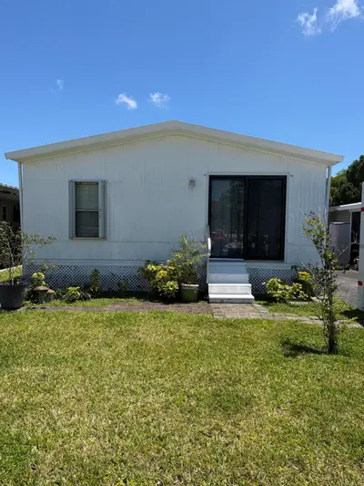 5310 SW 27th Terrace, Dania Beach – sold