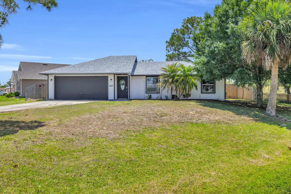 melrosefrontyard at 497 Melrose Lane, Sebastian