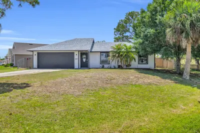 497 Melrose Lane, Sebastian – Single Family Residence for sale
