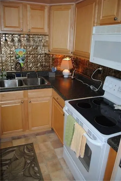 Photo 8 at 1967 S Ocean Boulevard 305, Lauderdale-By-The-Sea