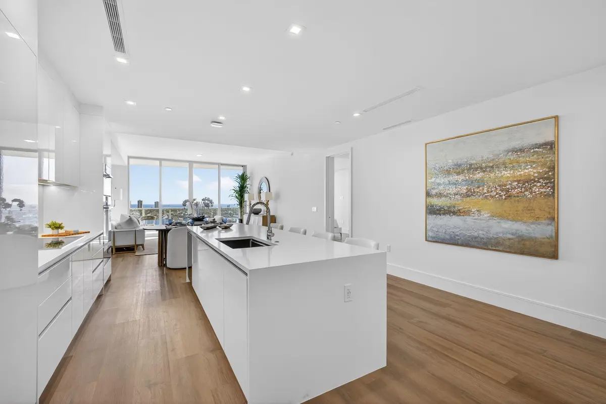 78-web-or-mls-5D1A8340 - Copy - Copy at 220 Lake Shore Drive 1906, Lake Park