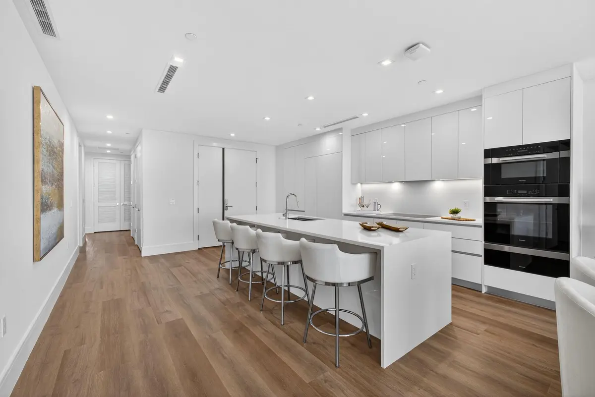 86-web-or-mls-5D1A8383 - Copy - Copy at 220 Lake Shore Drive 1906, Lake Park