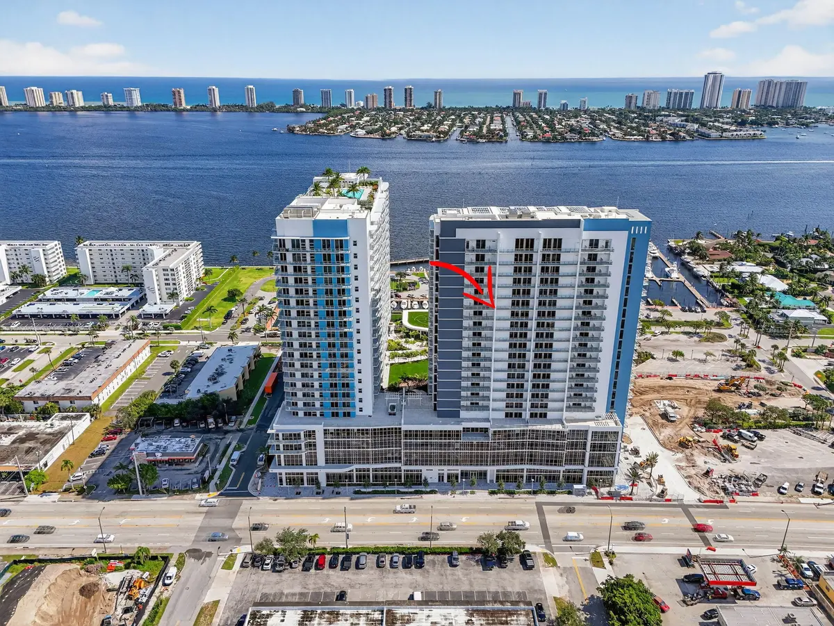 52-web-or-mls-DJI_20251020123901_0291_D at 220 Lake Shore Drive 1906, Lake Park