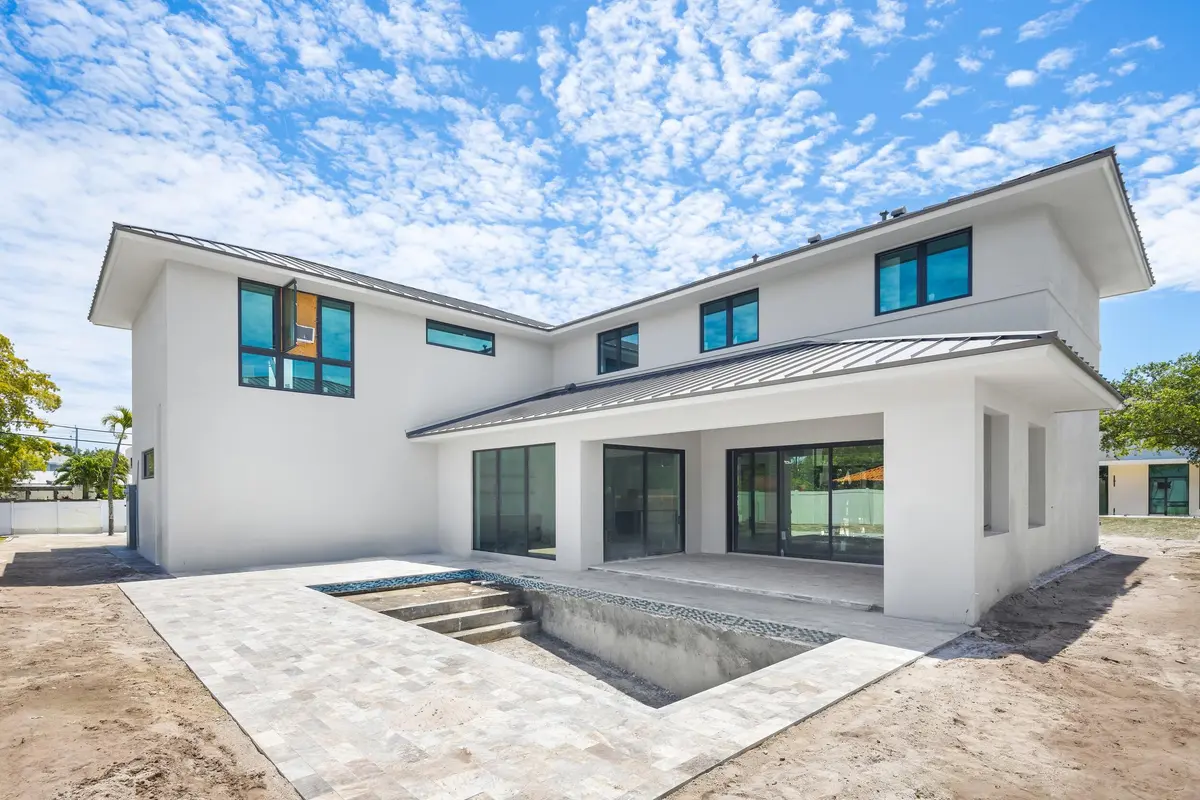 Rear 2 at 215 SE 5th Street, Delray Beach