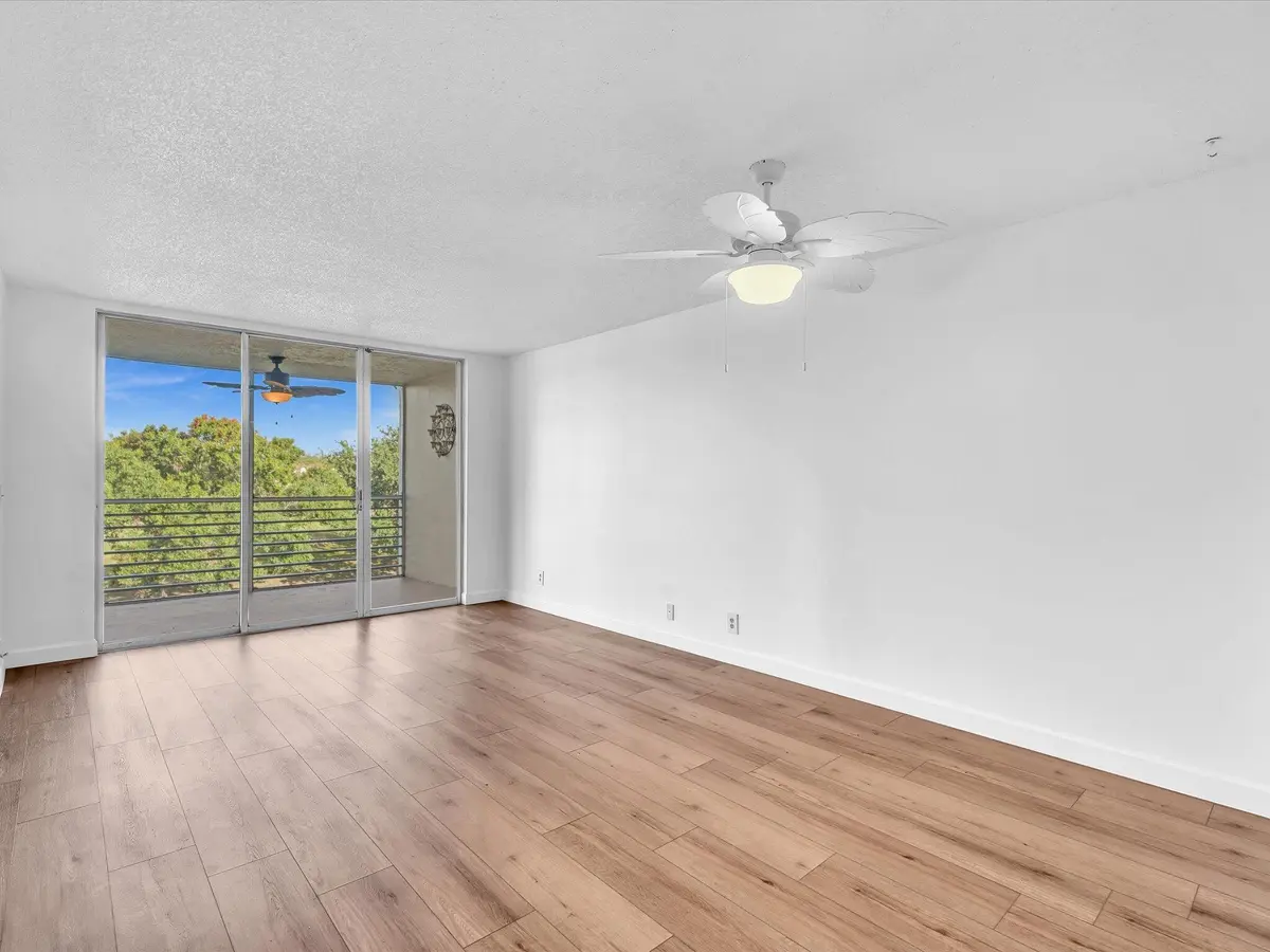 17-FPP00076 at 9470 Poinciana Place 303, Davie