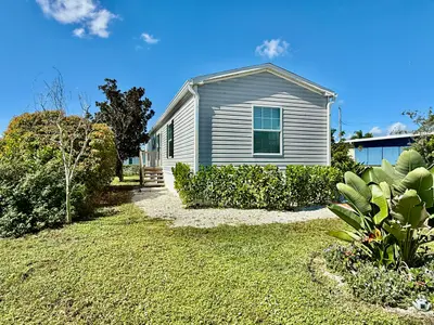 8002 SE Skylark Avenue, Hobe Sound – leased