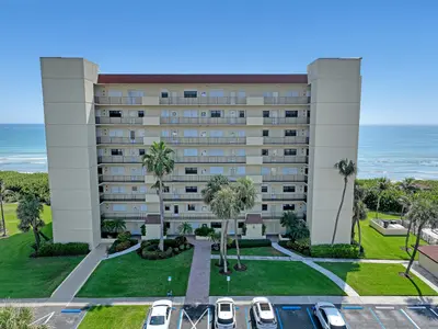 7430 S Ocean Drive 818, Jensen Beach – Condominium for sale