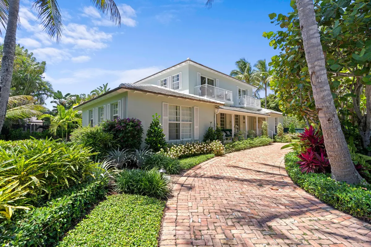 1 SMALL at 1554 N Ocean Way, Palm Beach