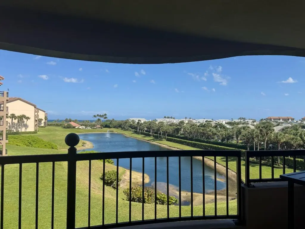 Ocean view at 401 Ocean Bluffs Boulevard 303, Jupiter