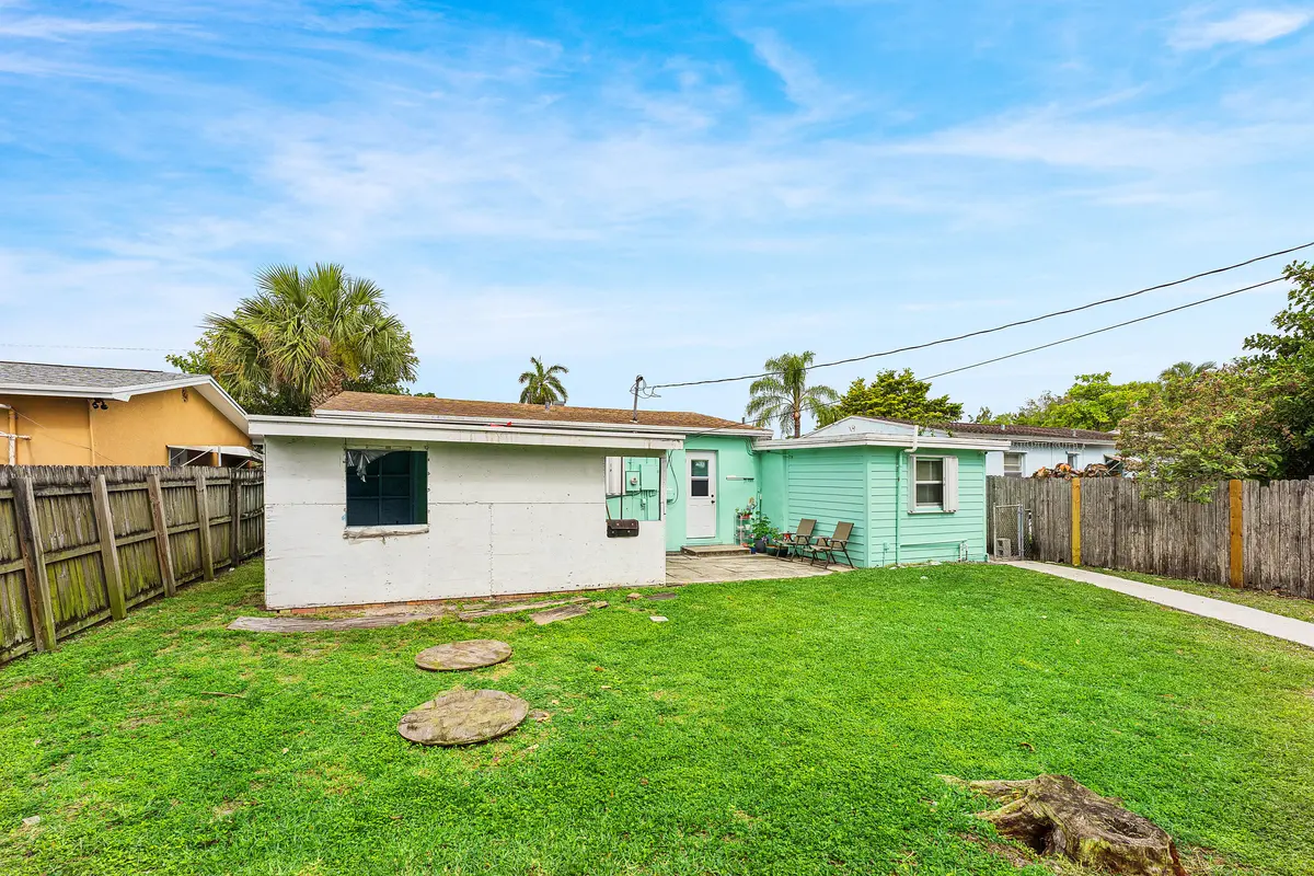 029-522JacksonAvenue-Greenacres-FL-33463 at 522 Jackson Avenue, Greenacres