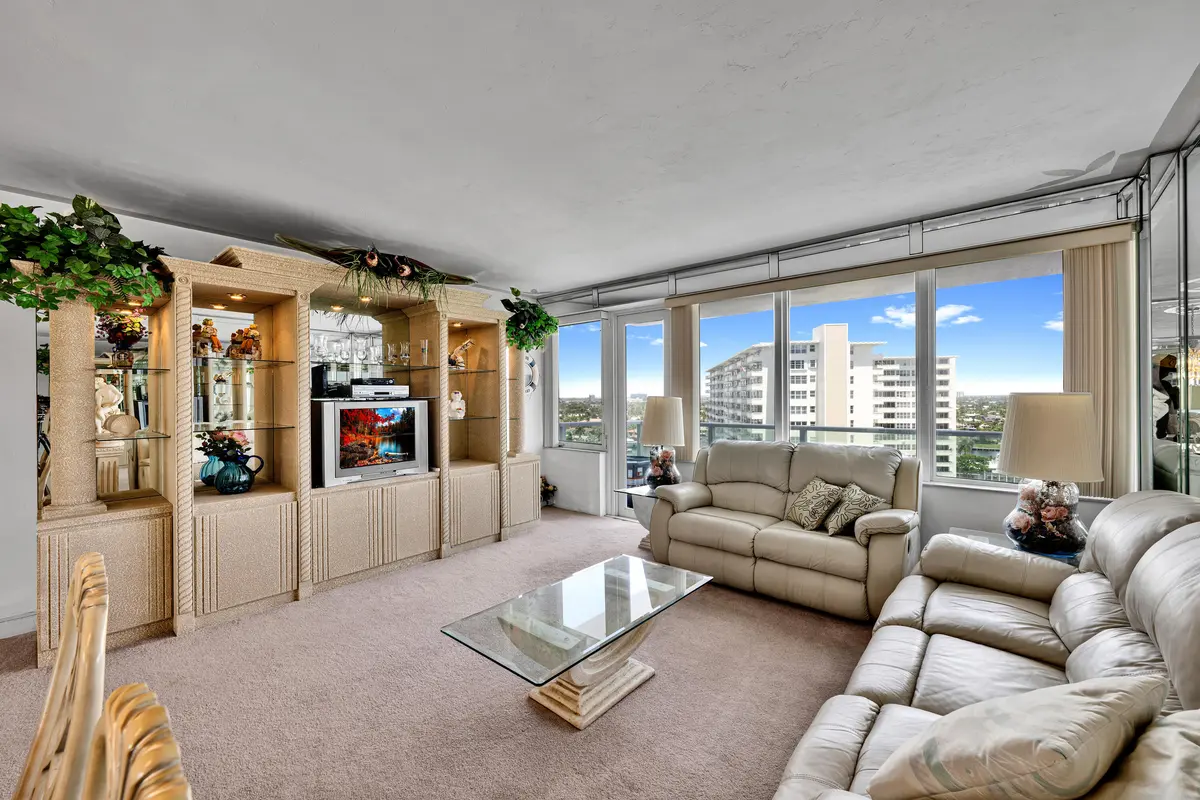 3233l NE 34th St #1406 00003 at 3233 NE 34th Street 1406, Fort Lauderdale