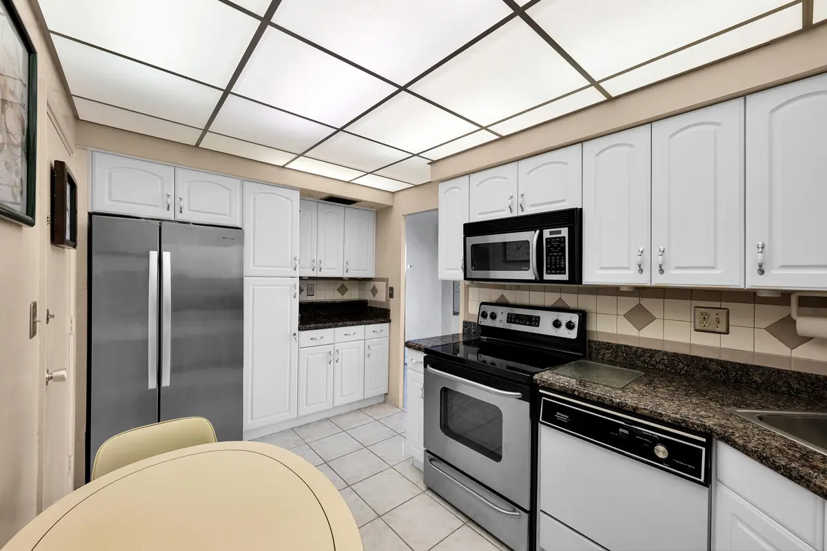 3233l NE 34th St #1406 00008 at 3233 NE 34th Street 1406, Fort Lauderdale