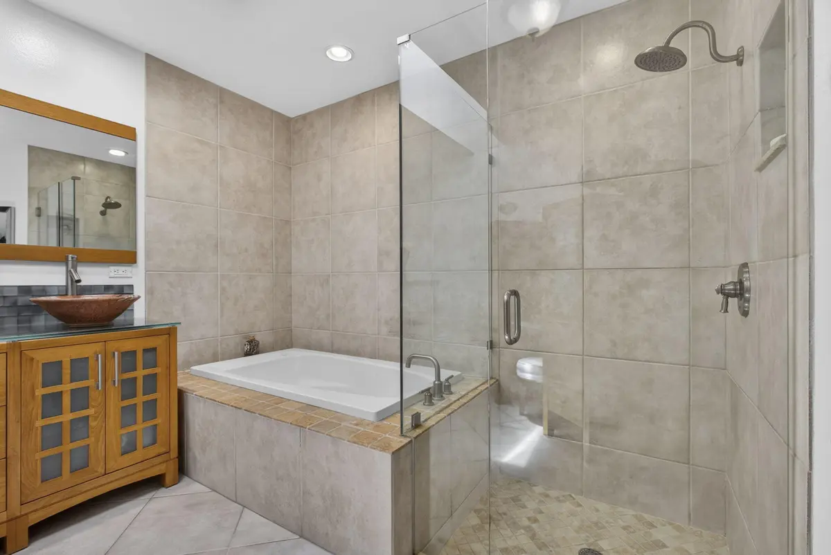 Master Bathroom at 13230 Saint Tropez Circle, Palm Beach Gardens