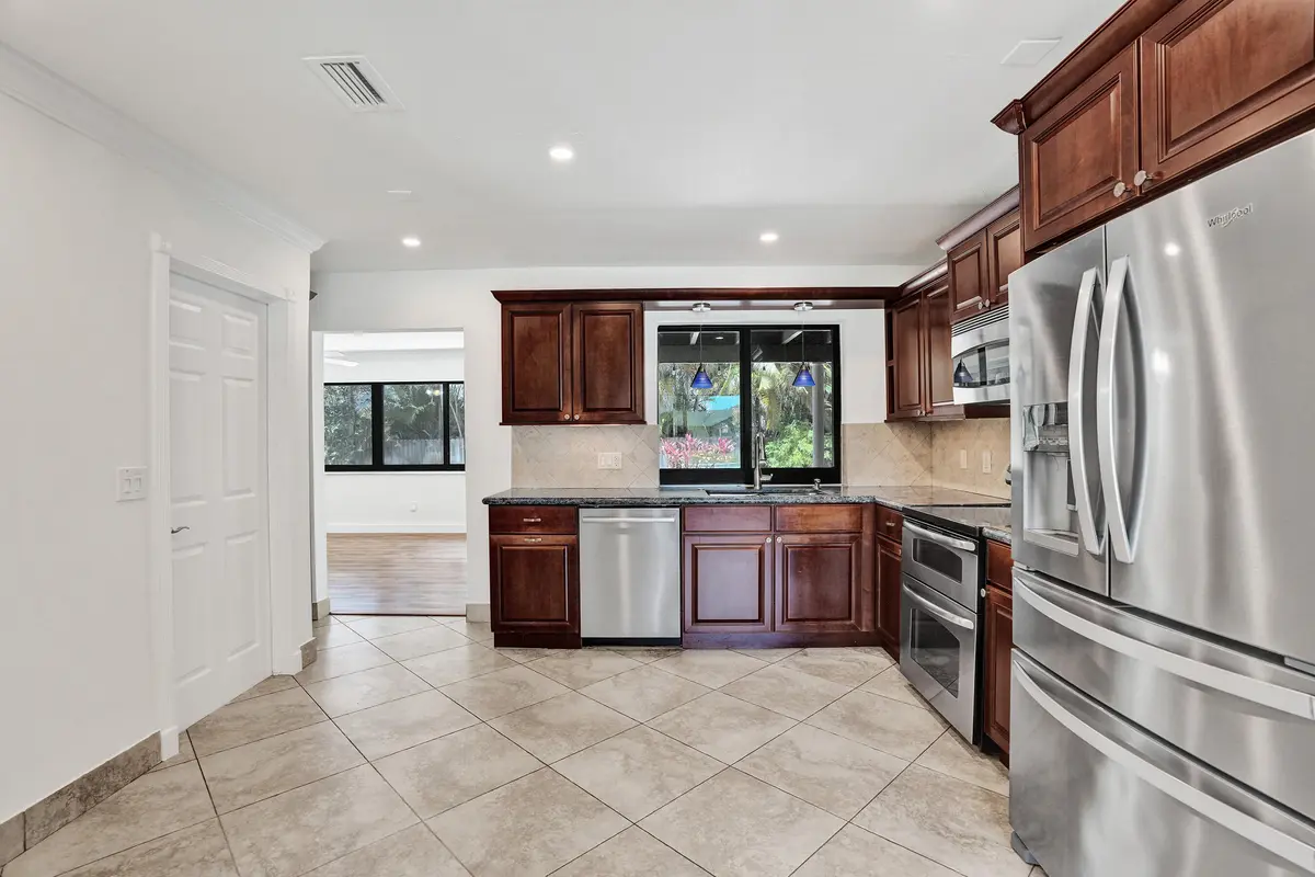 DSC09371 at 11927 SW 57th Court, Cooper City