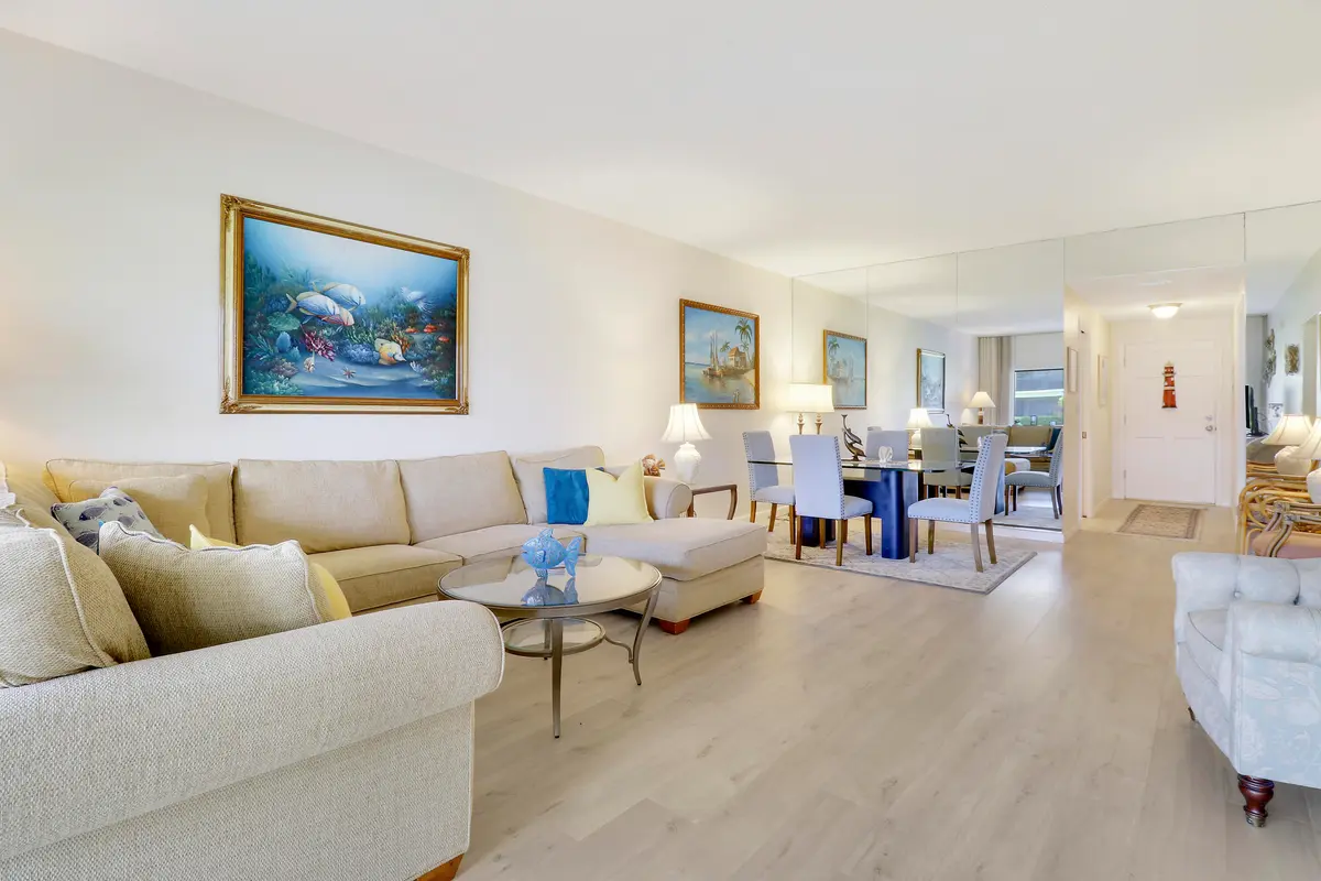 Living at 275 S Beach Road 102B, Tequesta