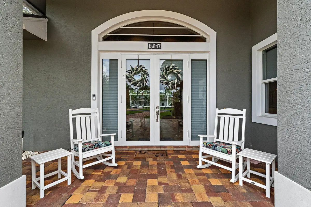 Front POorch at 18647 SE Lakeside Way, Tequesta
