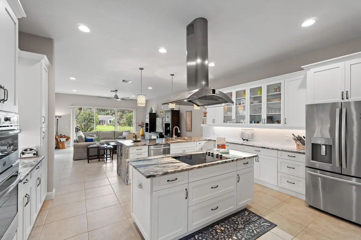 Renovated Kitchen at 18647 SE Lakeside Way, Tequesta