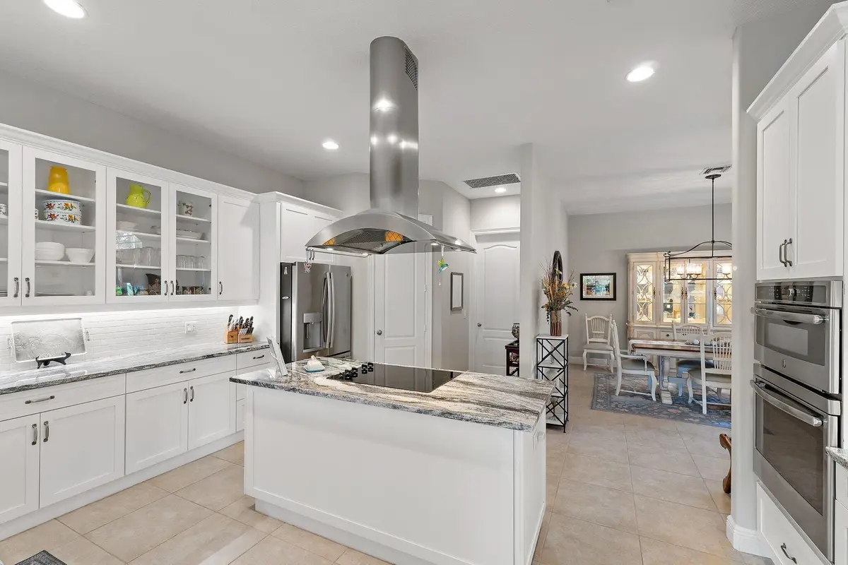 Renovated Kitchen at 18647 SE Lakeside Way, Tequesta