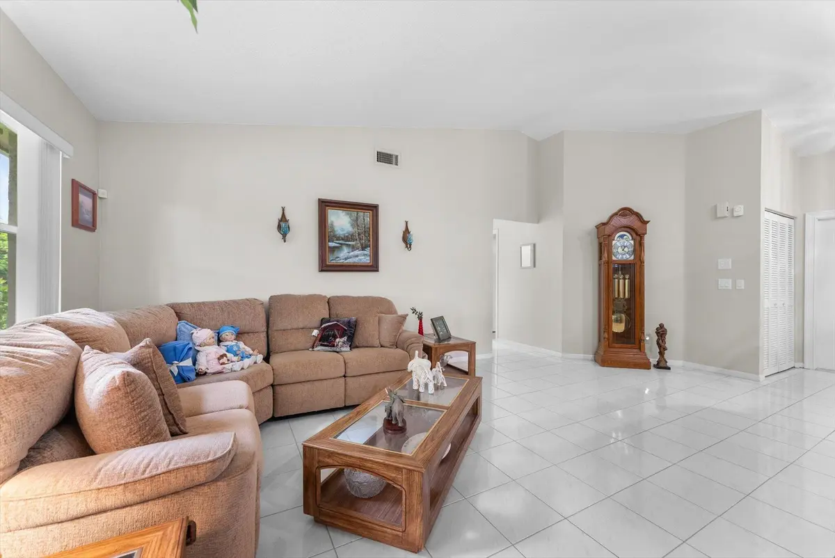 09-9 at 20301 NW 7th Street, Pembroke Pines