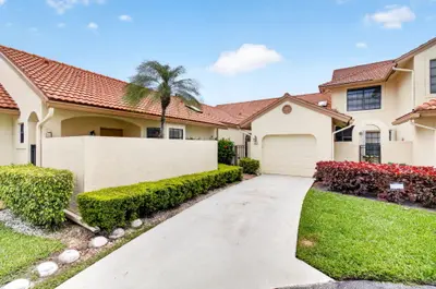 8316 Waterline Drive 102, Boynton Beach – sold