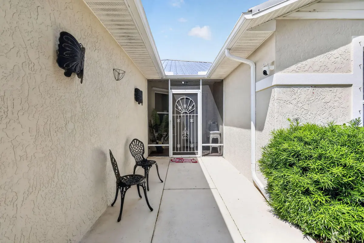 4-web-or-mls-5P1A8849 at 6656 Picante Circle, Fort Pierce
