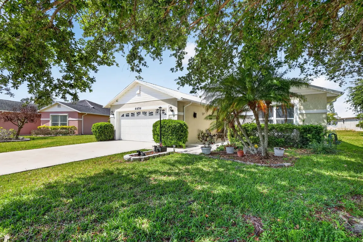 3-web-or-mls-5P1A8855 at 6656 Picante Circle, Fort Pierce
