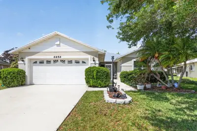 6656 Picante Circle, Fort Pierce – Single Family Residence for sale