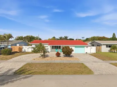 1123 SE 2nd Avenue, Deerfield Beach – Single Family Residence for rent