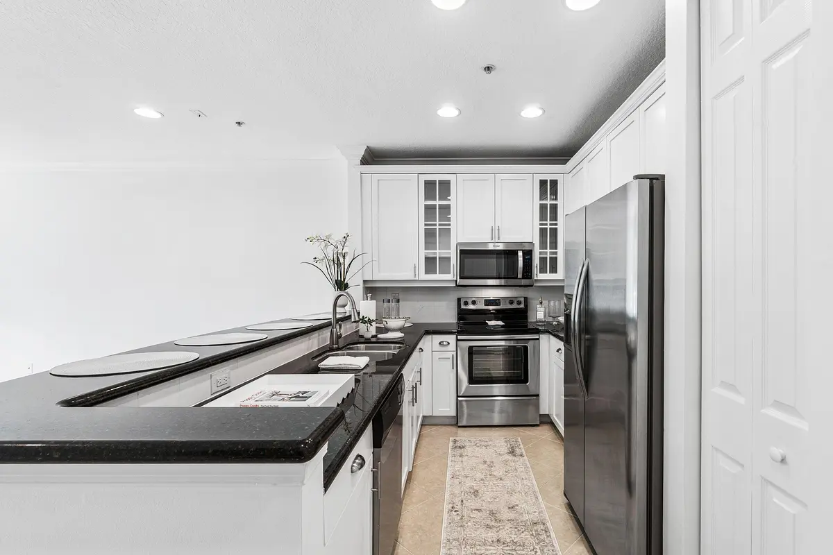 Kitchen at 1359 Vía De Pepi, Boynton Beach
