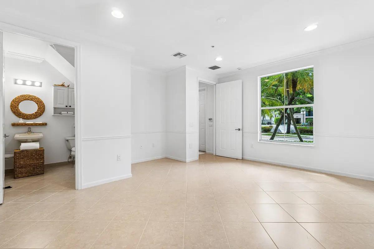 1st floor Office/Bonus Room at 1359 Vía De Pepi, Boynton Beach