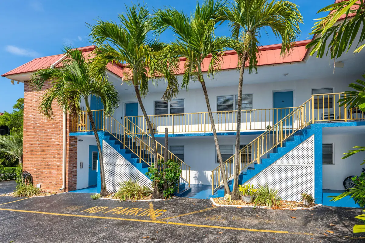 2) Building Exterior - II at 308 Southwind Court 6, North Palm Beach